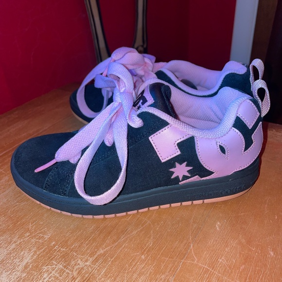 Rare Y2K Black & Pink DC Court Graffik Sneakers - Picture 9 of 10